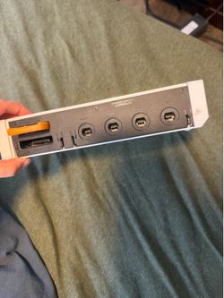 Game cube/ Wii, 3 Wii remotes, 2 game cube remotes, Wii charging dock