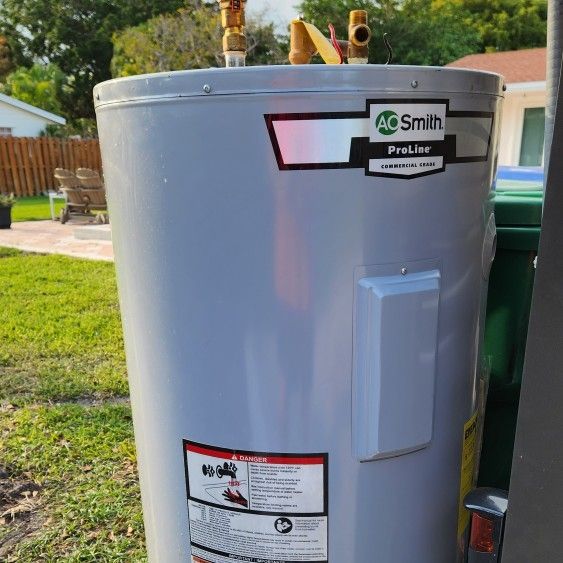 Hot Water Heater 50 Gallon Electric for Sale in Miami, FL - OfferUp