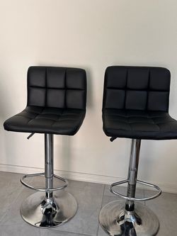 Set of 2 Black Tufted Adjustable Bar Stools