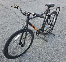 BIKE CARACI FIXED GEAR SINGLE SPEED ROAD BIKE.