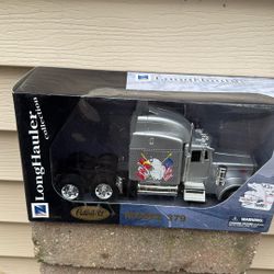 Peterbuilt Model 379 LongHauler Edition 