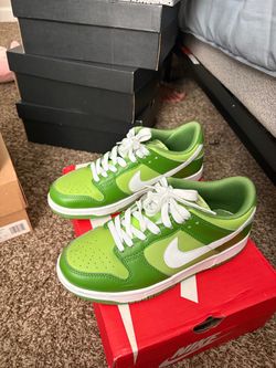 Nike Dunk Low Green White Sneakers