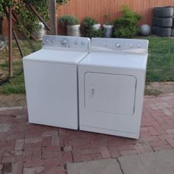 Washer And Gas Dryer 