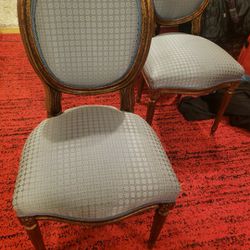 4 Chairs Available 