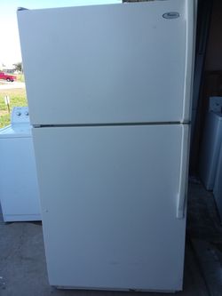 Off white top freezer refrigerator with 30-day warranty and delivery included!!!