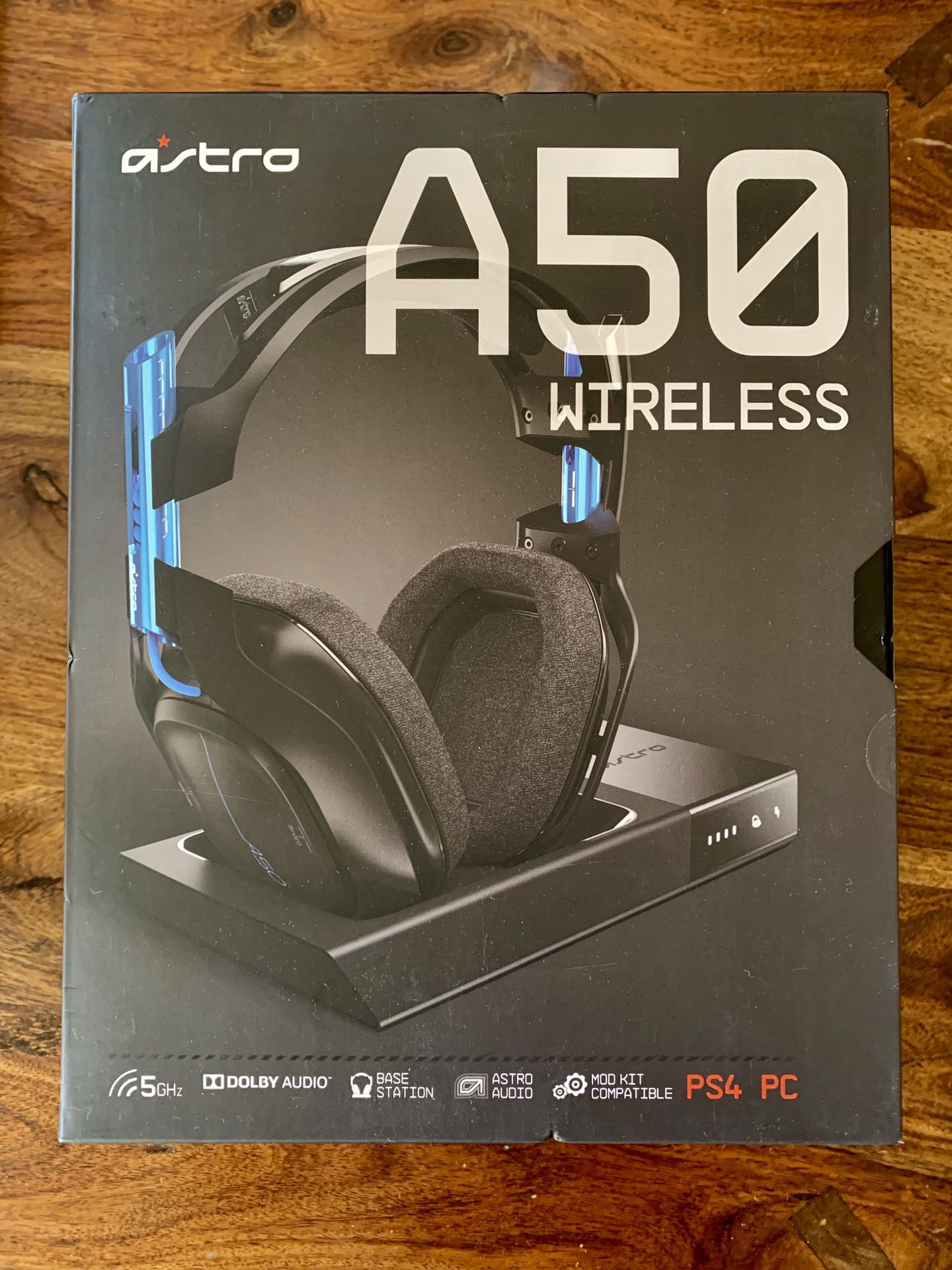 Astro A50 wireless premium Dolby headphones for PS4 and PC