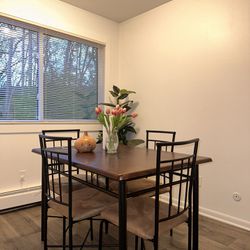 4 Seat Dining Table