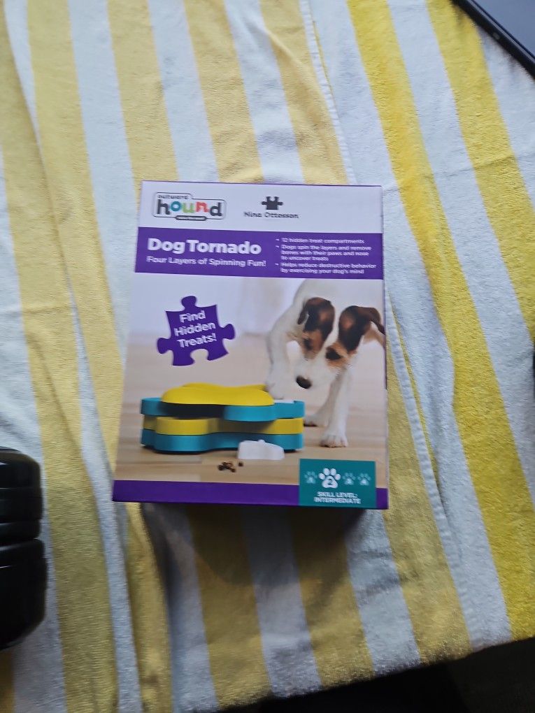 Dog Tornado Treat Puzzle