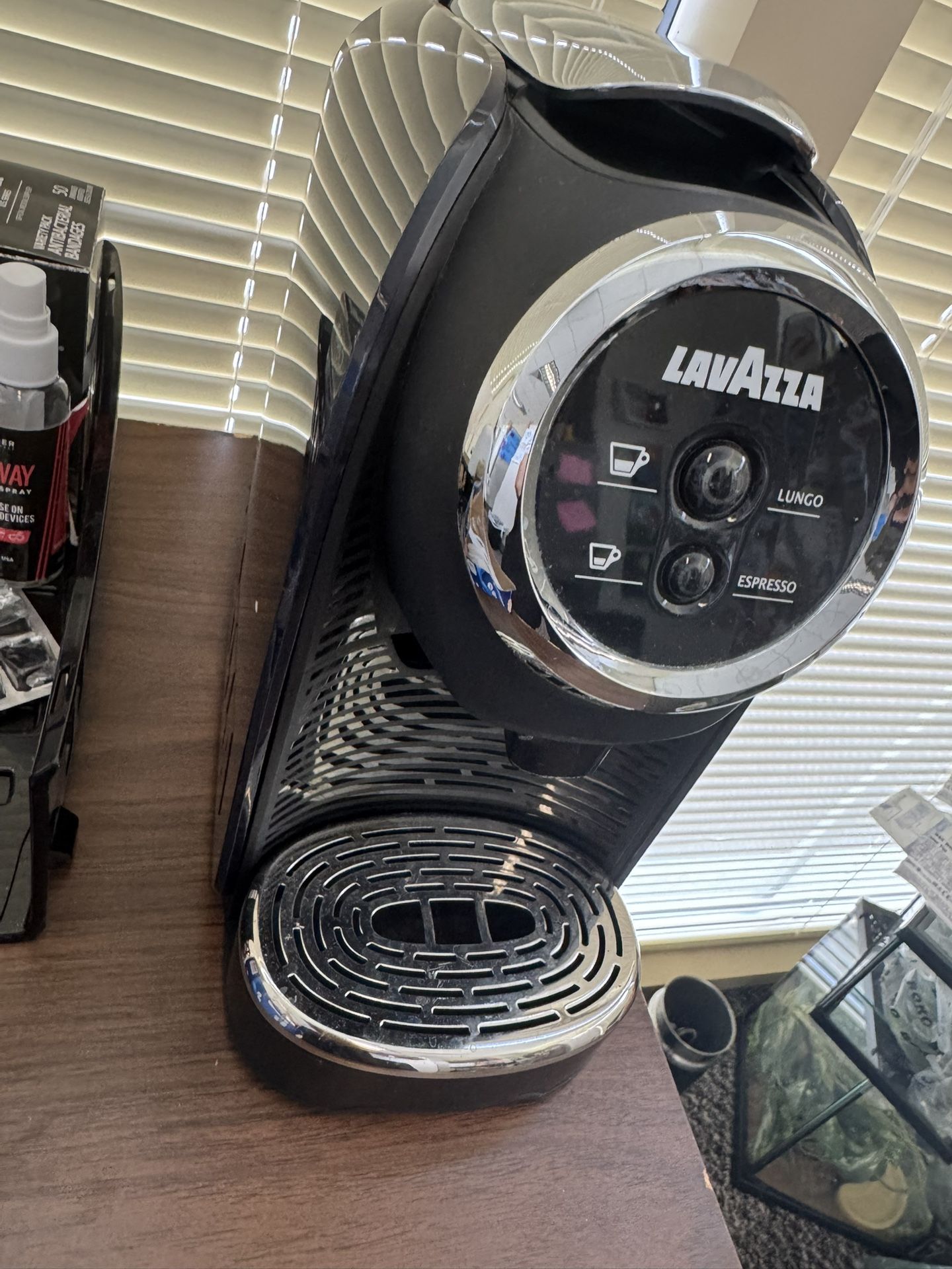 Lavazza Pod Espresso Maker With Pods