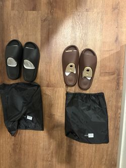 Two Brand New Yeezy Slides I Have Multiple Pairs