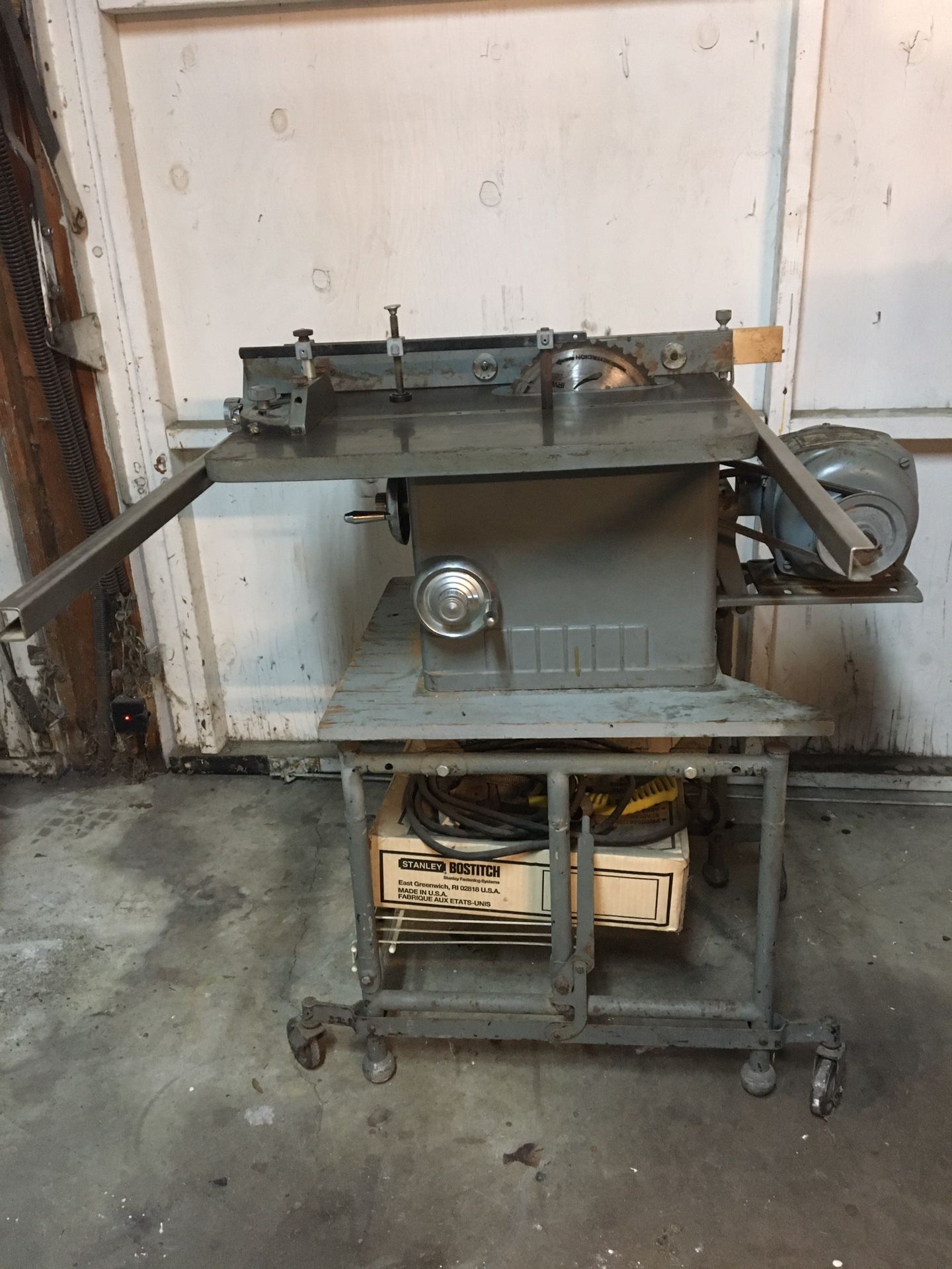 Delta Milwaukee Homecraft 34500 Table Saw for Sale in Upland, CA OfferUp