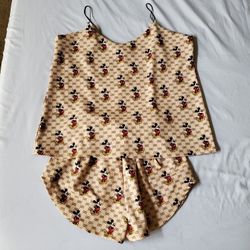 Fashionable Short And Top Set