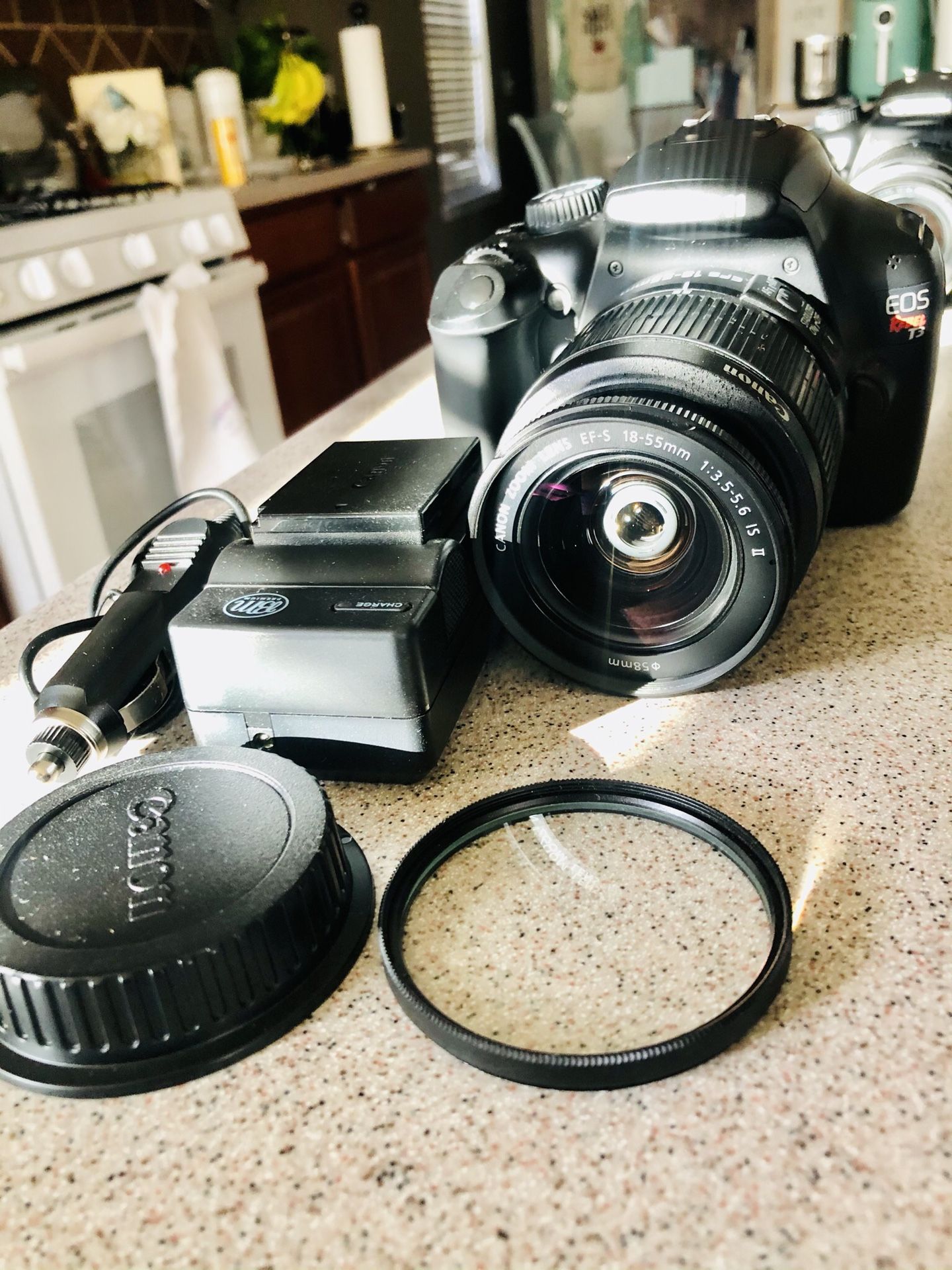 Canon DSLR CAMERA
