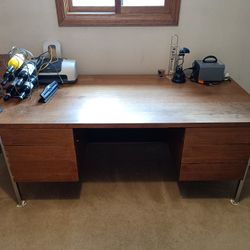 Free Office Desk And Office Chair!!!