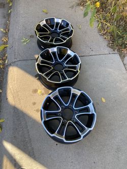 16x6 Chrome Trailer Rims. 3. 