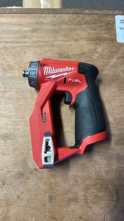 Milwaukee M12 FUEL 12V Lithium-Ion Brushless Cordless 4-in-1 Installation 3/8 in. Drill Driver (TOOL ONLY)