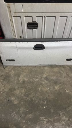 Ford tailgate