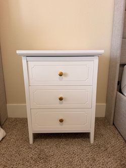 White 3-Drawer Nightstand with Gold Knobs – $50