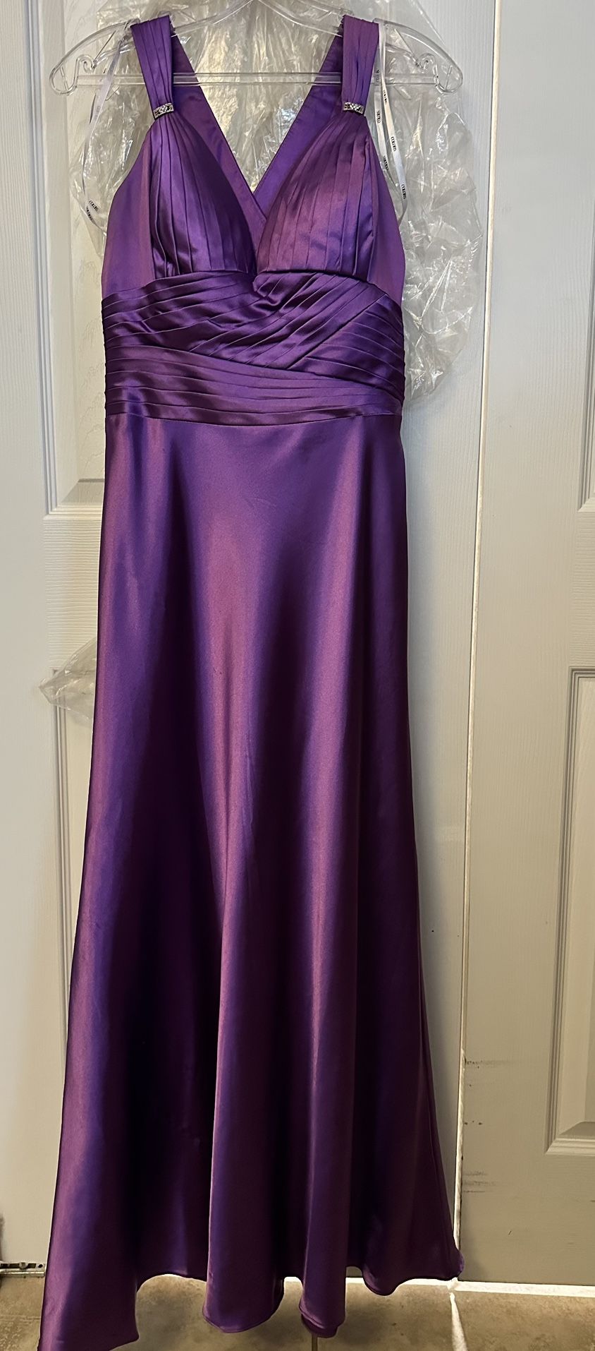 PURPLE FORMAL DRESS