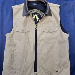 Mens XXL Vest With Special “Large Pockets” -for Safety