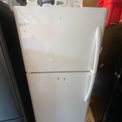 Top Freezer Refrigerator Good Condition 3month Warranty Delivery Aviable 