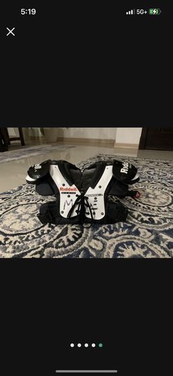 Shoulder Pads