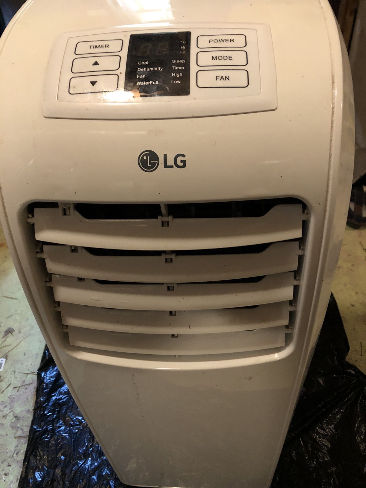 LG  8,000 BTU Portable Air Conditioner