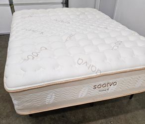 LIKE NEW! Saatva Rx Queen Mattress - Delivery Available