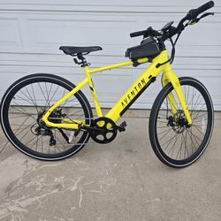 aventon e bike 🏍  with charger 