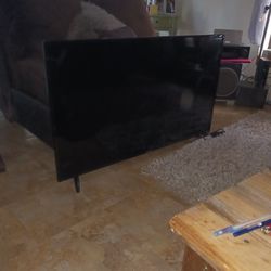 44 " Element TV 