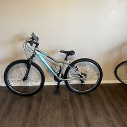 Women's Standpoint 27.5" Mountain Bike