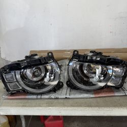 Land Rover Defender 2020 -2024 LED Headlight Right RH AND LEFT   SIDE OEM