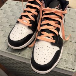 Youth Nike High Tops Air Jordan Y7