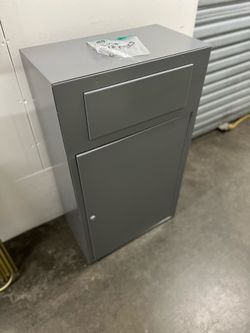 Indoor mail drop box Uline