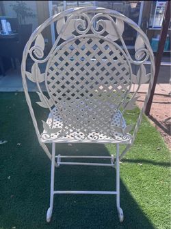 Decorative White Folding Metal Garden Chair – Leaf Design