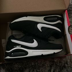 Women’s Nike Airmax Command-brand New