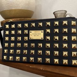 Michael Kors Black Gold Purse. Woman Purse. Handbag. Cartera De Mujer