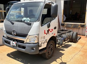 2020 Hino 195, diesel. cab and chassis
