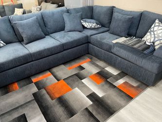 BLUE L- SHAPED SECTIONAL