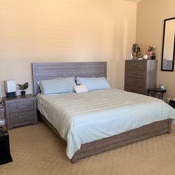 California King Bed Set