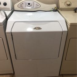 Secadora eléctrica en buenas condiciones