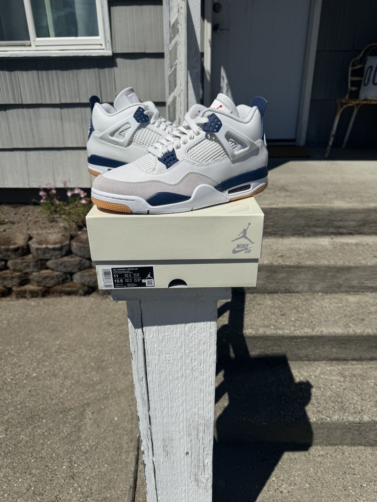 Jordan 4 SB Navy