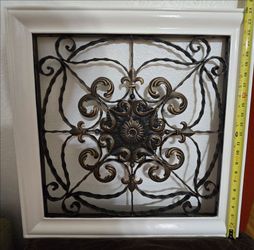 Wall decor $20. Pick-up In Aurora.
