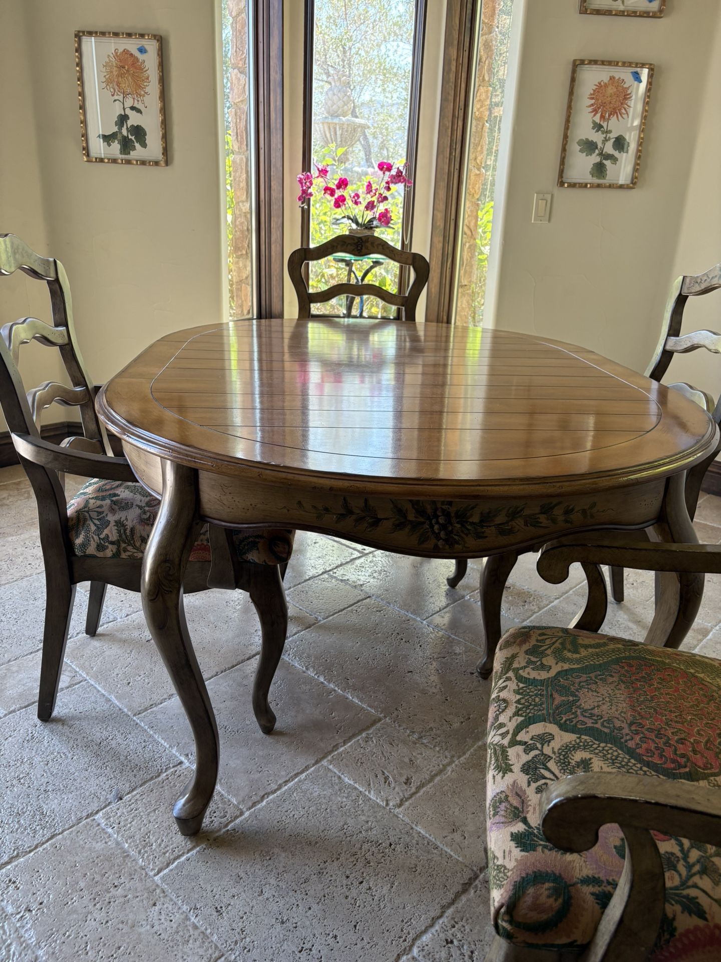 6 Dining Chairs W Table
