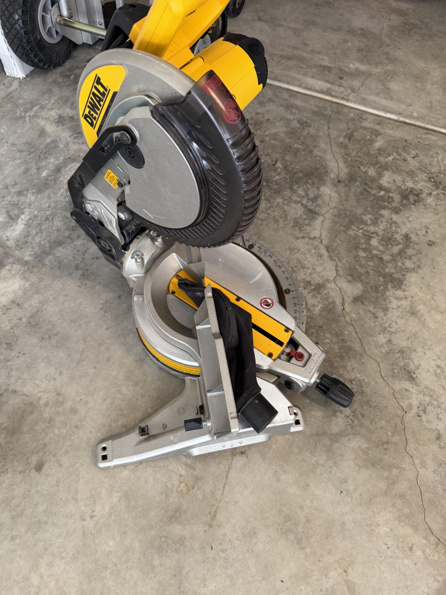 DeWalt Mitersaw