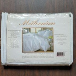 Bedskirt -King size
