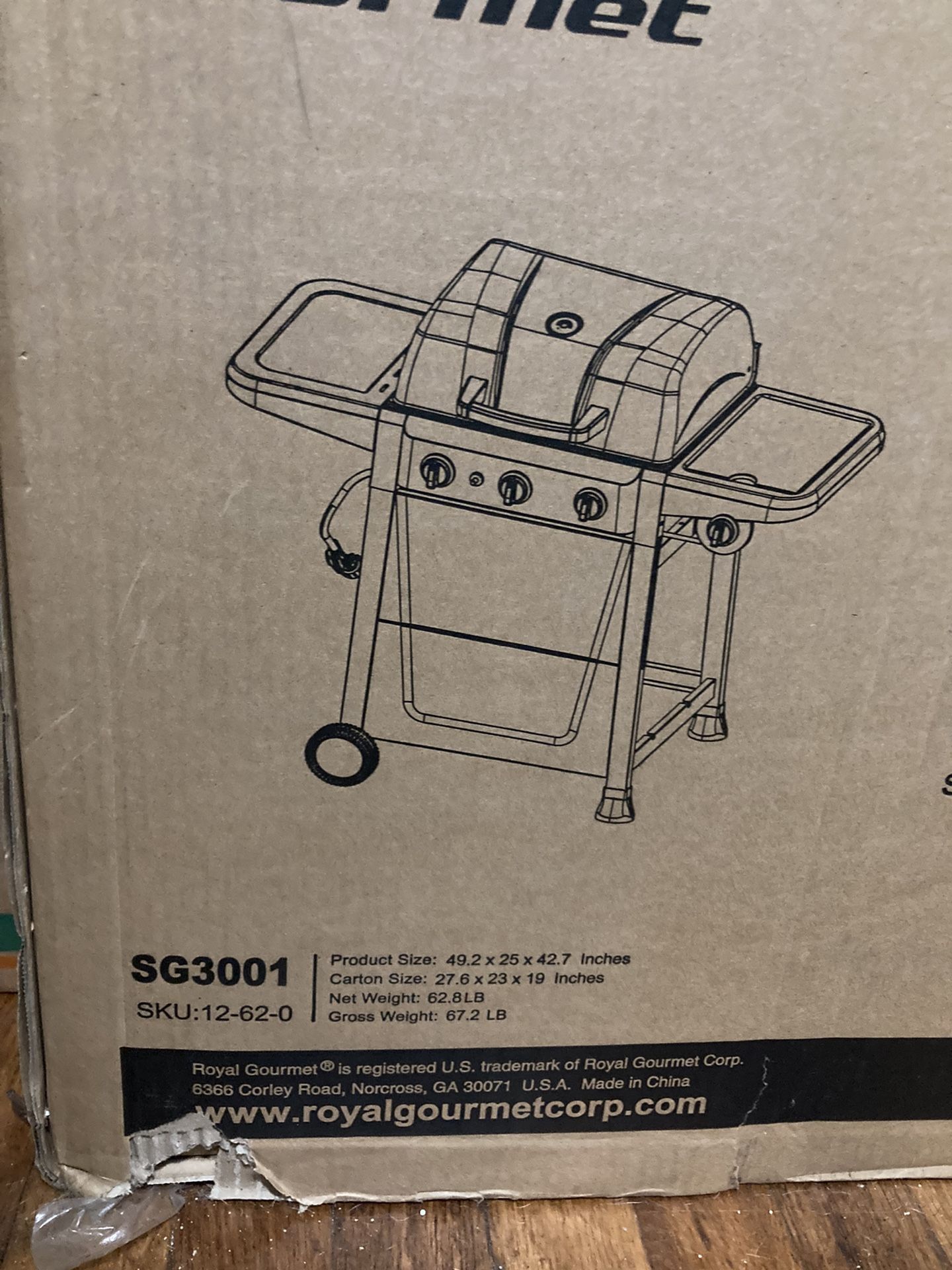 New - 3 Burner Gas Grill