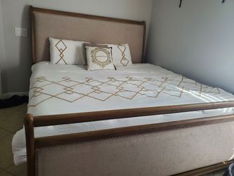 King bed with storage