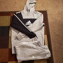Adidas fit. Size M