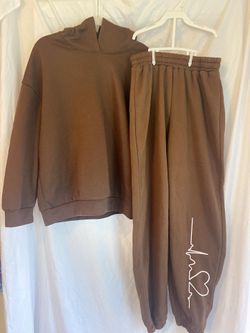 Brown Shein Sweatshirt And Pants Set Size M US 6
